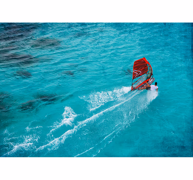 Rolgordijn slaapkamer windsurfster in het water - TenStickers