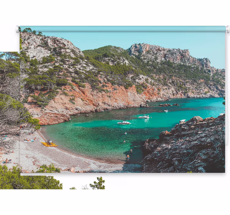 Rolgordijn slaapkamer prachtig strand met rotsen mallorca - TenStickers