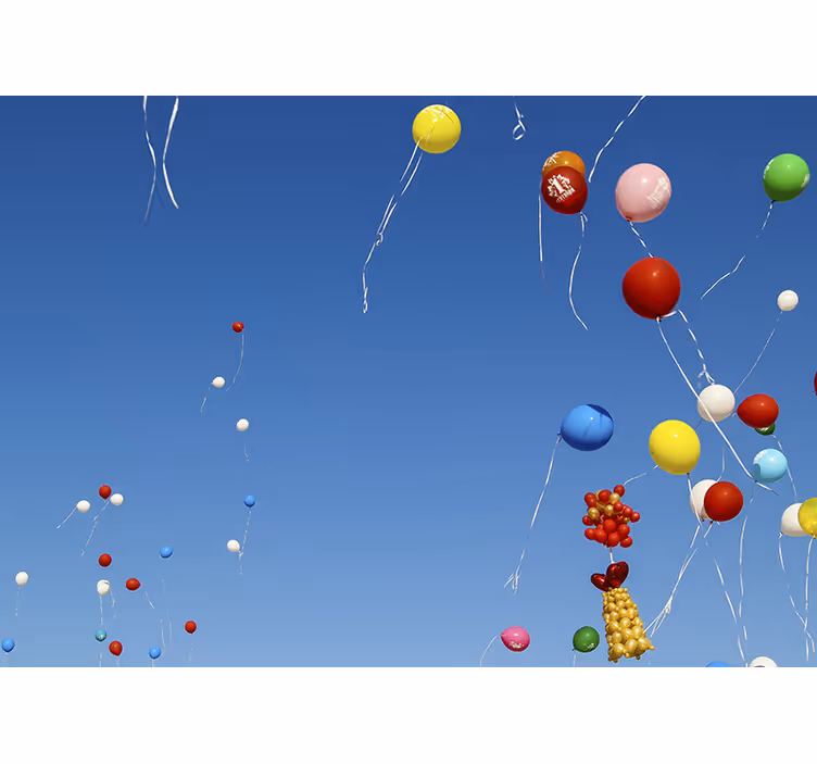 Kinderkamer rolgordijn heldere ballonnen in de lucht - TenStickers