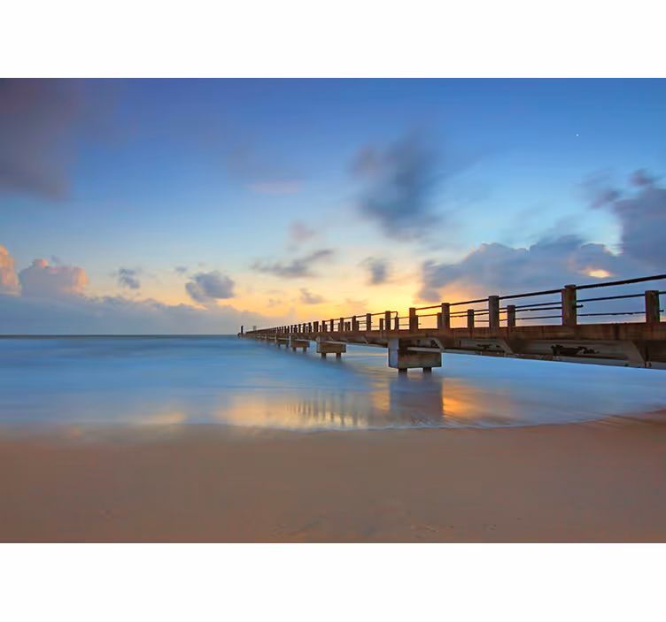 Fotobehang landschap serene oceaanpier - TenStickers