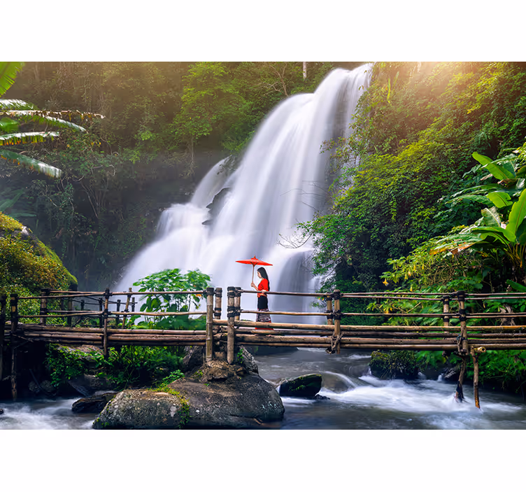Fotobehang landschap serene waterval scène - TenStickers