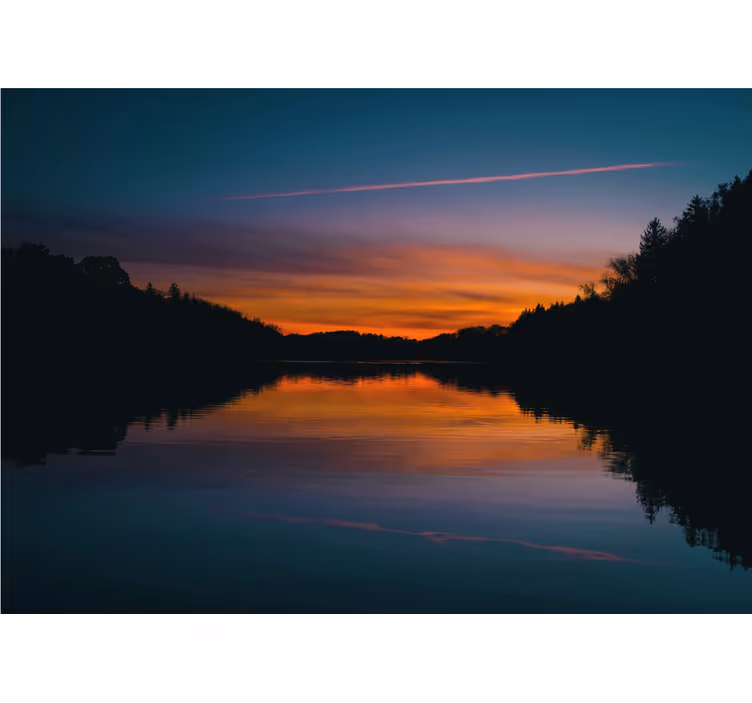 Fotobehang landschap serene meer zonsondergang - TenStickers