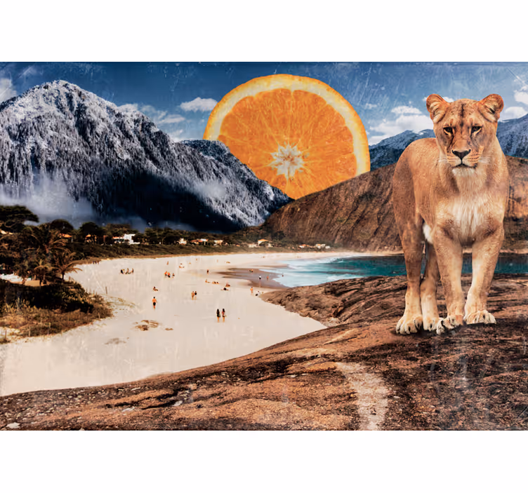 Fotobehang dieren leeuw strandscène - TenStickers