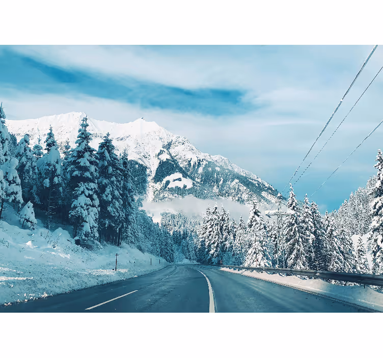 Foto behang bergen sneeuwachtige bergweg - TenStickers