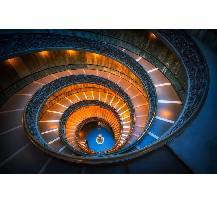Fotobehang landschap spiral trapverlichting - TenStickers