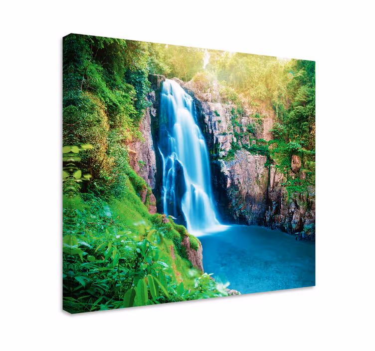 Weelderige waterval scene Canvas landschap - TenStickers