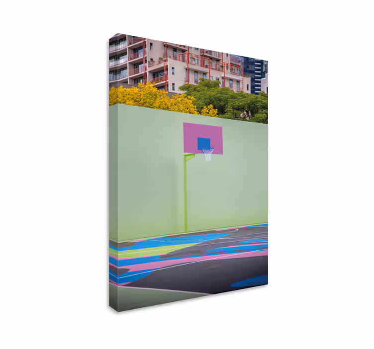Canvas schilderij sporten kleurrijk basketbalveld - TenStickers