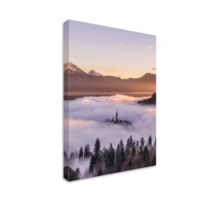 Canvas landschap betoverend bergkasteel - TenStickers