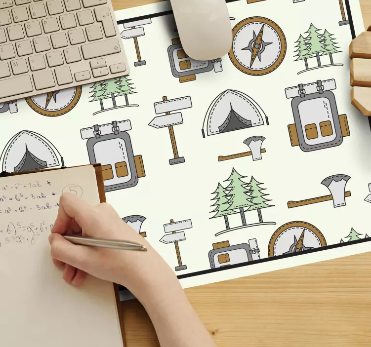 Originele muismat met campinguitrusting patroon - TenStickers