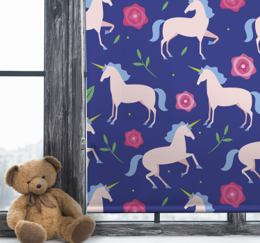 Eenhoorns en bloemen kinderkamer rolgordijn - TenStickers