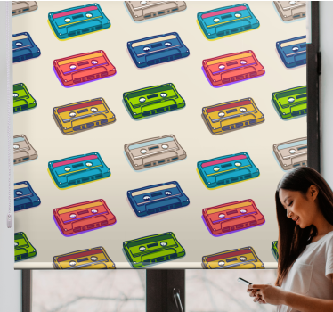 Kleurrijke cassettebandjes nerd rolgordijn - TenStickers