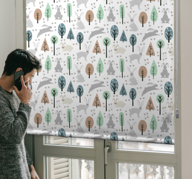 Patroon van boswezens rolgordijn meer dieren - TenStickers