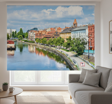 Rolgordijn woonkamer bydgoszcz rivier - TenStickers