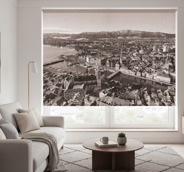 Rolgordijn woonkamer zürich met bergen op de achtergrond - TenStickers