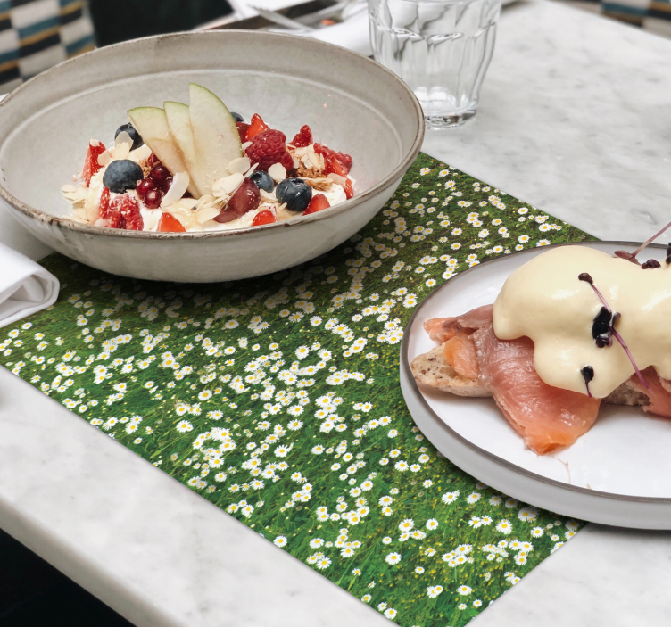 Houten placemat met vers bloemenpatroon - TenStickers