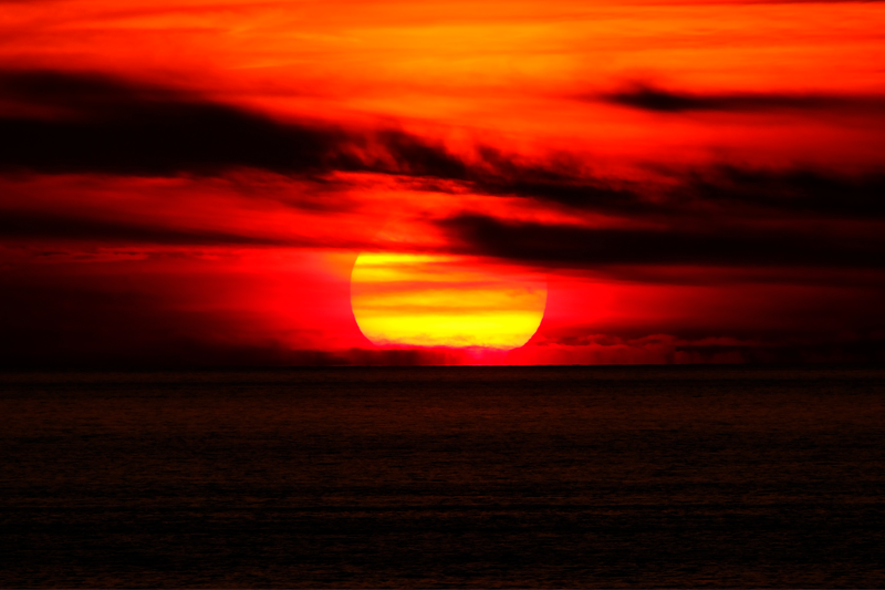 Elegante placemat zonsondergang boven de oceaan - TenStickers