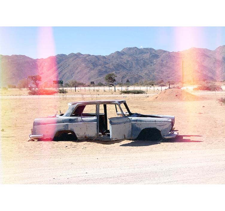 Verlaten klassieke auto fotobehang voertuigen - TenStickers