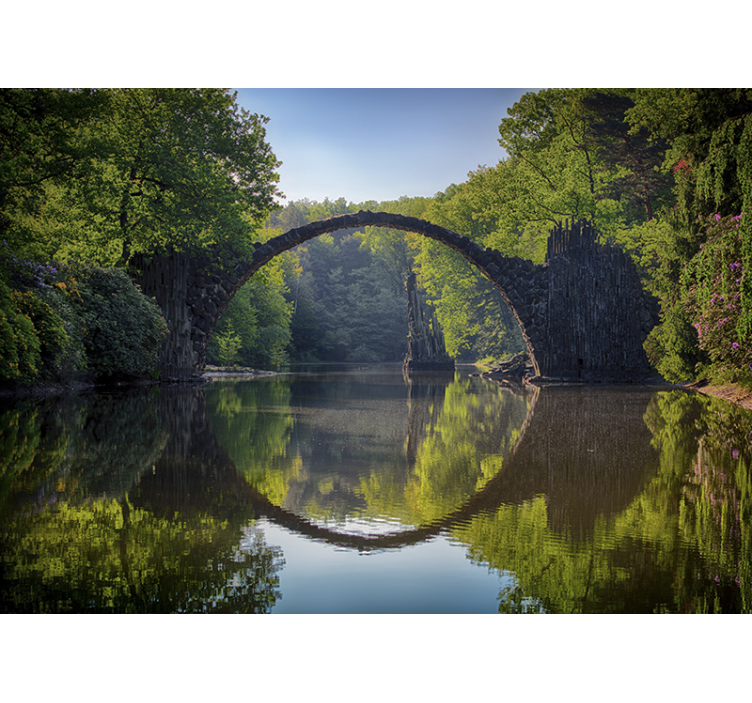 Boogbrug reflectie fotobehang landschap - TenStickers