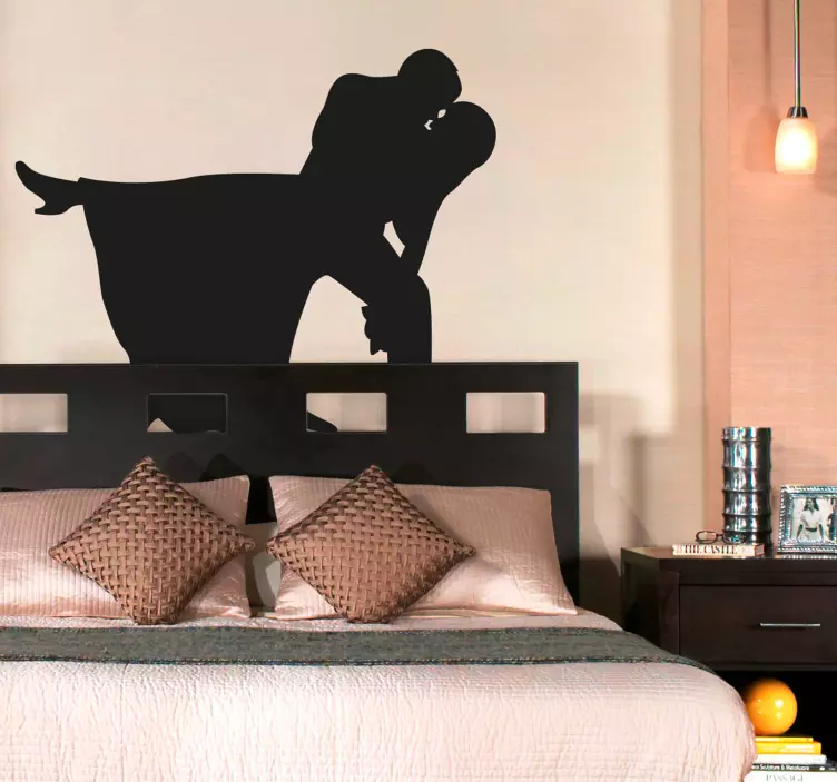 Romantische kopel kus sticker - TenStickers