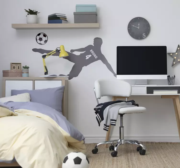 Voetballer met naam en gevoelloos wanddecor - TenStickers