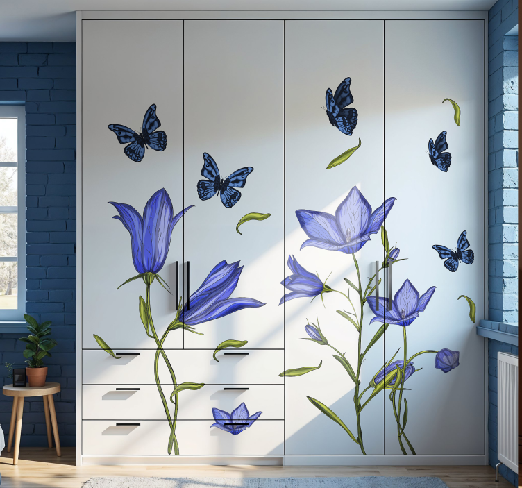 Blauwe bloemen met vlinders meubel sticker - TenStickers