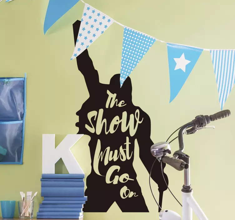Zelfklevende muursticker met Freddie Mercury half body popmuziek - TenStickers
