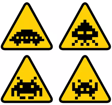 Space invaders game sticker - TenStickers