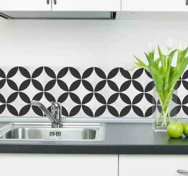 Tegelsticker badkamer zwart wit patroon - TenStickers