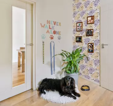 Nooit alleen lopen met hondenriem Muursticker - TenStickers