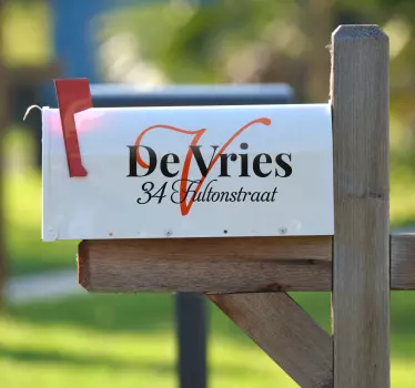 Familienaam voorletter brievenbus sticker - TenStickers