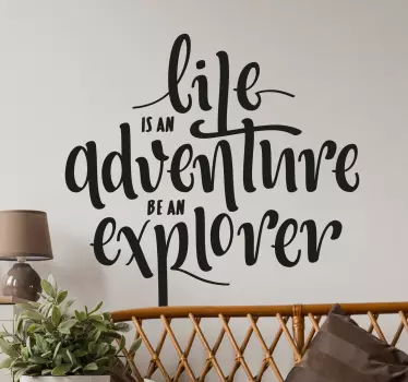 Muursticker woonkamer met tekst adventure - TenStickers