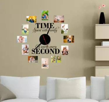 Woonkamer muursticker familie klok - TenStickers