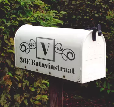 Sierlijke postbus sticker straatnaam - TenStickers