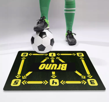 voetbaltraining tapijt met naam vinyl tapijt spel - TenStickers