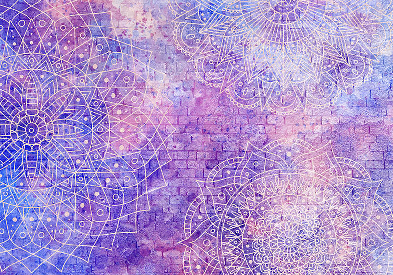 Vinyl tapijt paars met mandala patroon op baksteenmuur - TenStickers